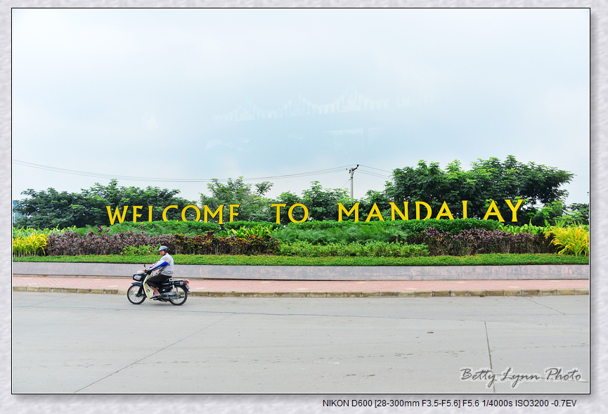 2017緬甸攝影團 : 最後皇都–曼德勒(Mandalay)瑪哈穆尼大金佛 2017緬甸攝影團 : 最後皇都–曼德勒(Mandalay)瑪哈穆尼大金佛