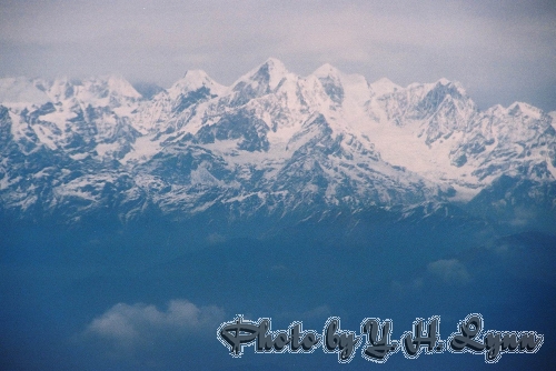 喜馬拉雅之巔_ 尼泊爾的群山&日出